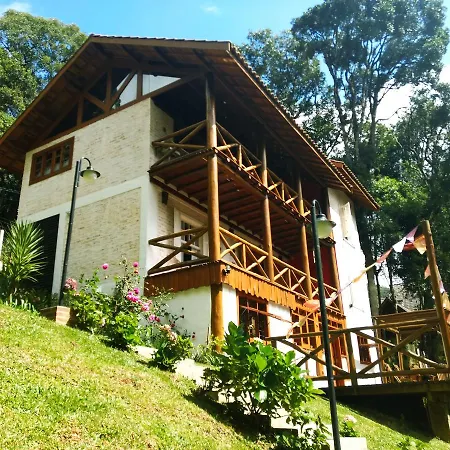 Nas Nuvens Hospedaria-2